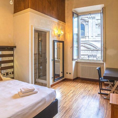 Piazza Venezia Charming Apartments With View โรม ภายนอก รูปภาพ