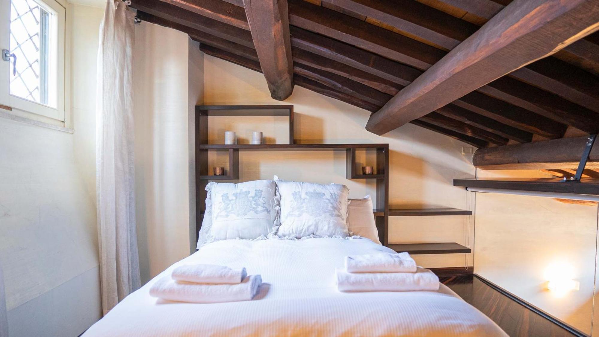 Piazza Venezia Charming Apartments With View โรม ภายนอก รูปภาพ