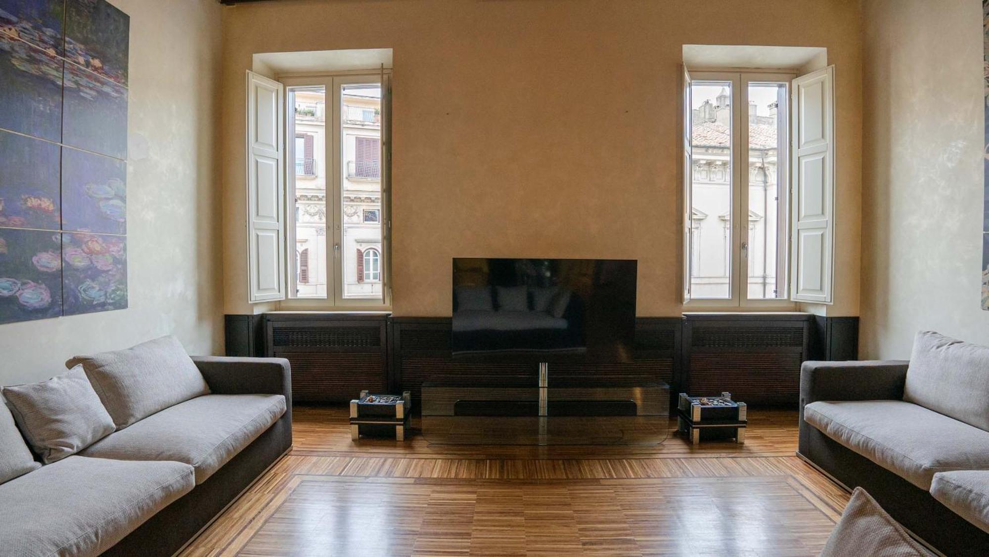 Piazza Venezia Charming Apartments With View โรม ภายนอก รูปภาพ